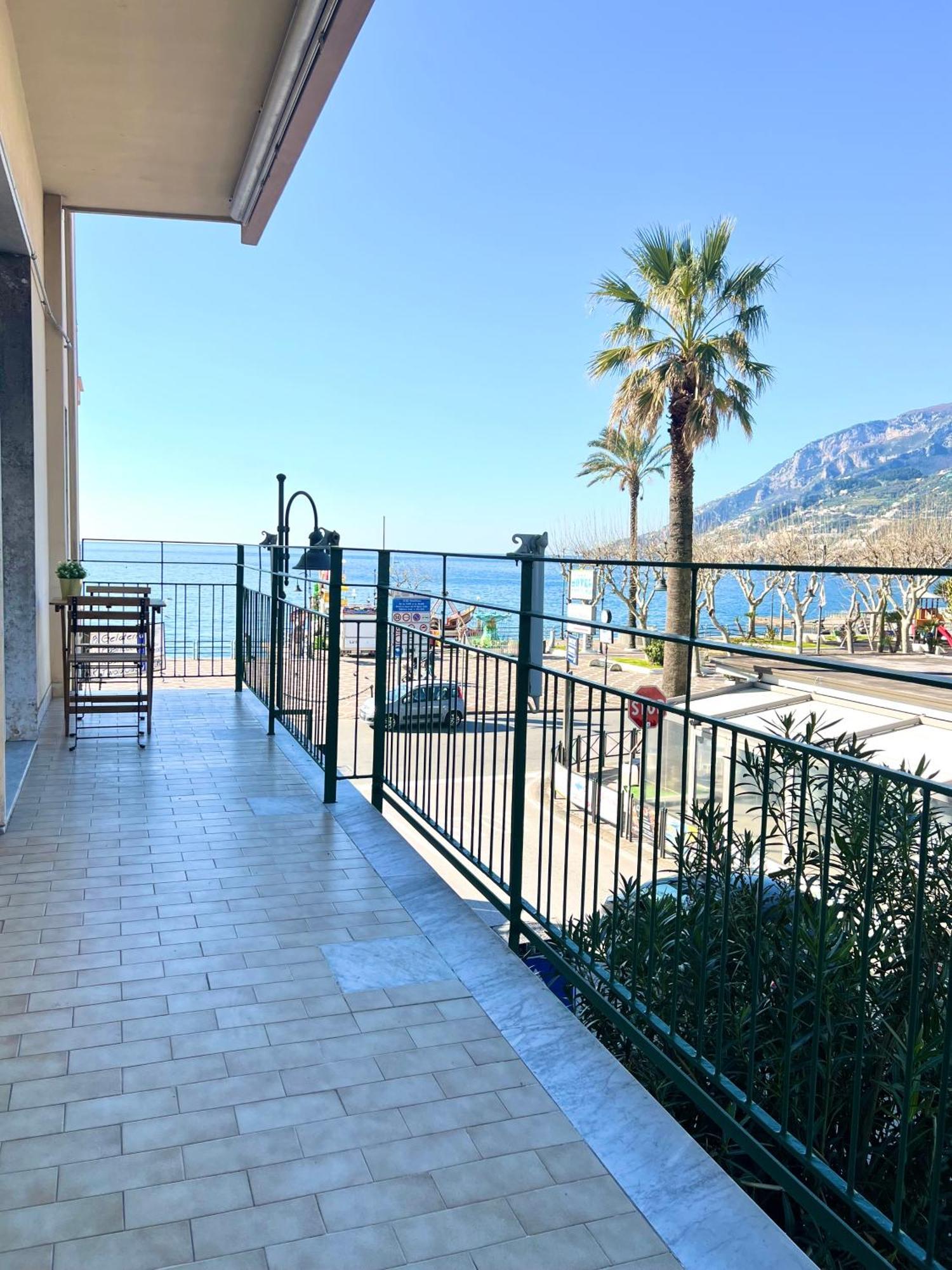 La Casa Lungo Il Mare Maiori Exterior foto